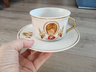 Taza y plato porcelana comunión dorado