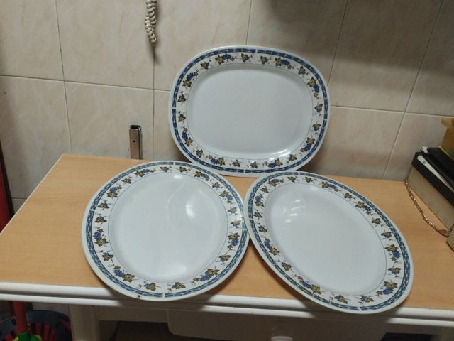 Bandejas de porcelana con diseño floral