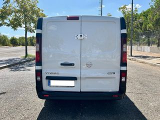 Opel Vivaro 2015 L2H1 3 Plazas