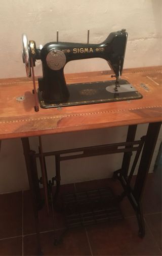 Máquina de coser antigua Sigma