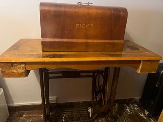Máquina de coser antigua Sigma