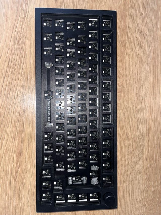 Teclado GMMK 3 Pro 75% ISO Black
