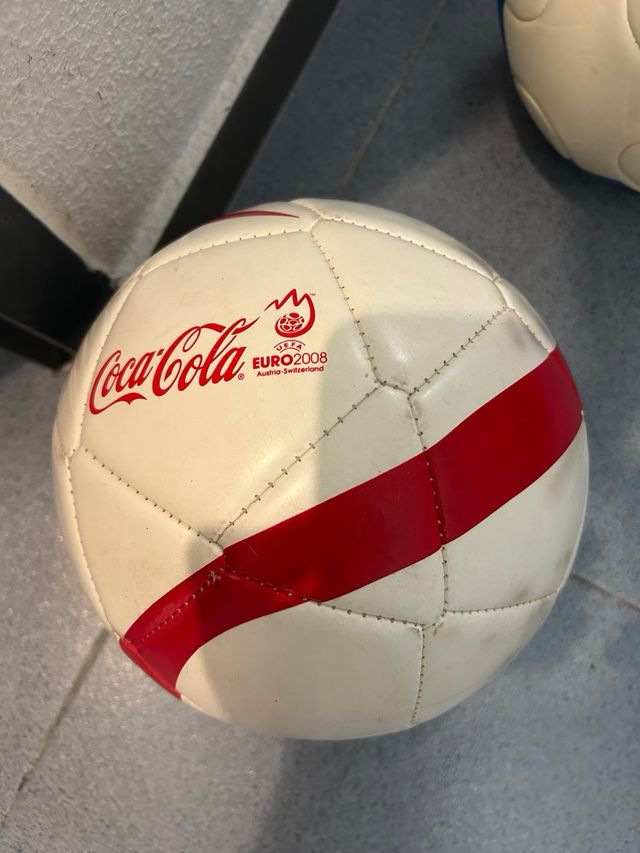2 palline Coca-Cola Brazil 14 ed Euro'08
