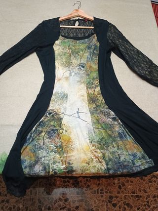 Vestido estampado bosque y encaje