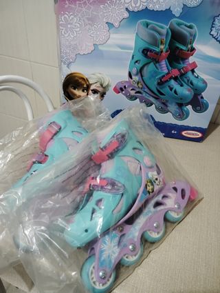 Patines en línea Frozen. Talla 30-33 ajustable.