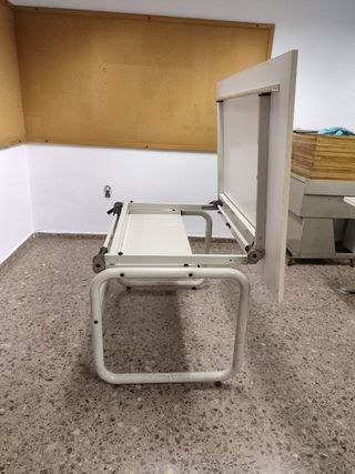 Mesa de arquitecto elevable blanca