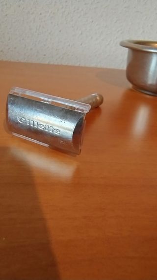 Antiguo conjunto para afeitado (1950s)