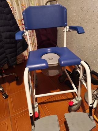 Silla de ruedas WC y ducha