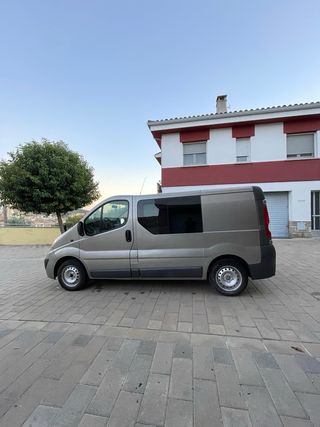 Opel Vivaro 2006