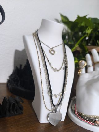 Expositor de collares