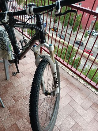 Bicicleta Merida Carbono 27.5 monoplato