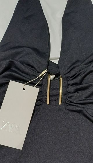 Top halter negro Zara