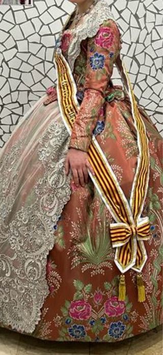 Traje de Fallera Multicolor como nuevo