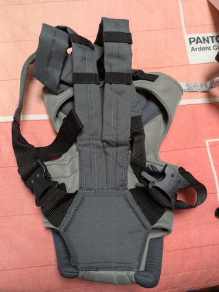 Mochila Portabebés Chicco Go Gris