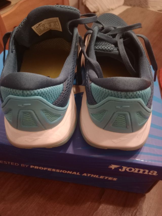 Joma Deportivas Azul.Precio original 75€