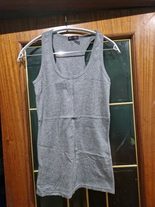 Diferentes camisetas L-XL por 1 euro la unidad 
