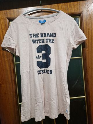 Diferentes camisetas L-XL por 1 euro la unidad 
