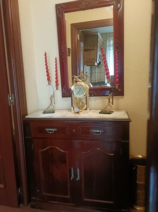 Mueble de entrada madera y mármol con espejo