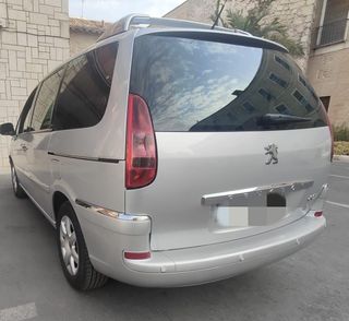 Peugeot 807 2012