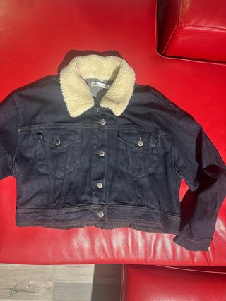 Cazadora Zara, cuello de borreguillo desmontable