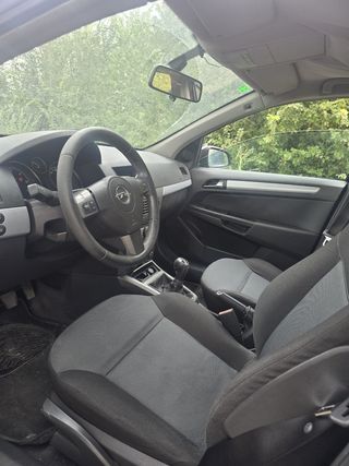 Opel Astra 2005