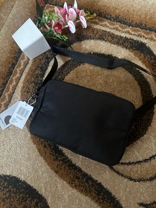 Borsa tracolla Carhartt nera nuova