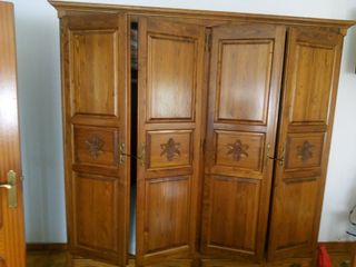 Conjunto de dormitorio de madera maciza