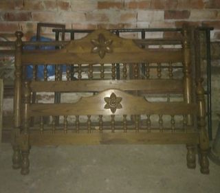 Conjunto de dormitorio de madera maciza