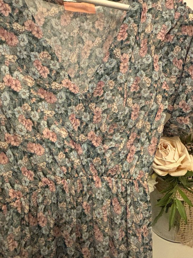 Vestido largo floral Oldei precioso. como nuevo