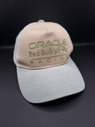 Gorra Oracle Red Bull Racing Beige y Verde - Nueva