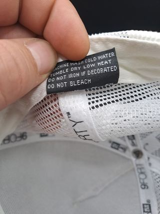 Gorra Oracle Red Bull Racing Beige y Verde - Nueva