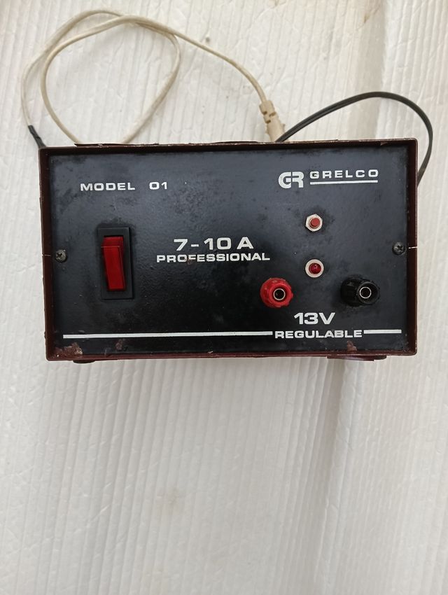 Fuente de Alimentación Grelco 7-10A Profesional