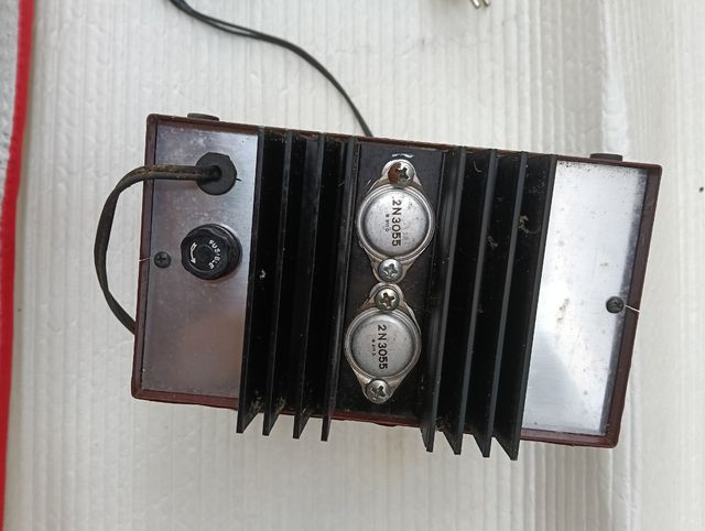 Fuente de Alimentación Grelco 7-10A Profesional