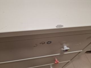 Cajonera blanca , se regala. Venir a recogerla.