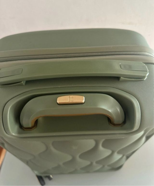 Maleta de viaje IT Luggage verde