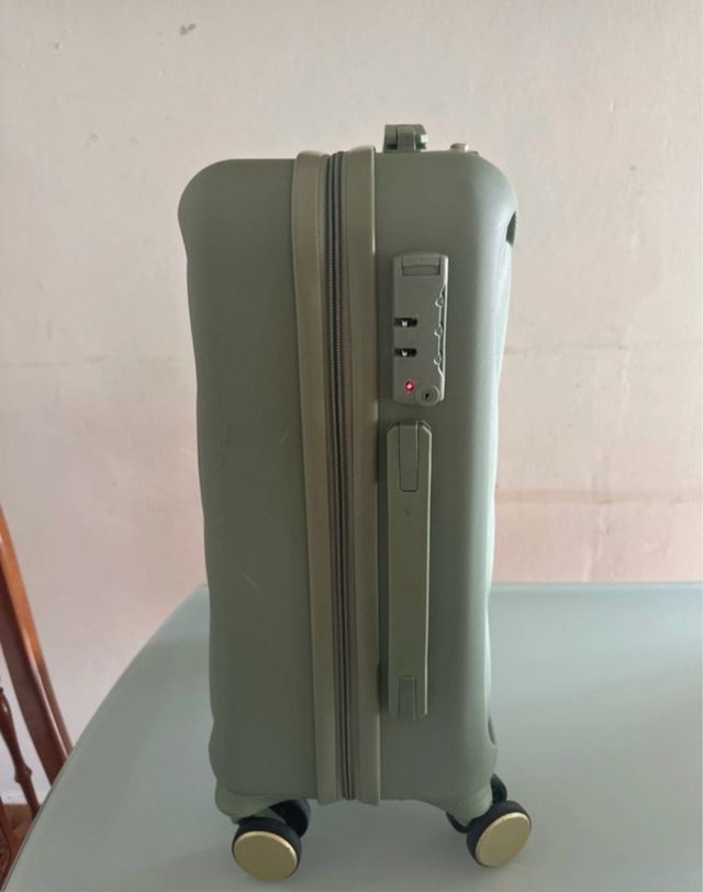 Maleta de viaje IT Luggage verde