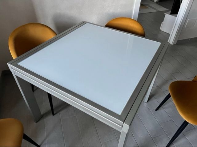 Tavolo Zamagna Alluminio e Vetro