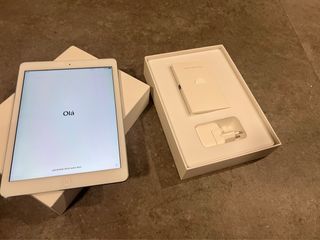 iPad Air A1474 64GB Wifi Plata