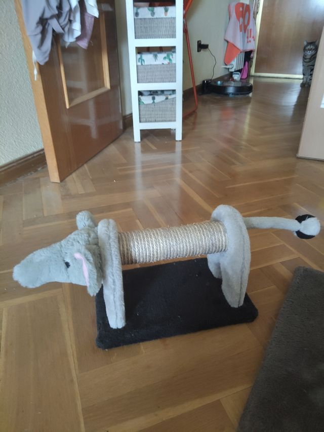 Rascador para gatos nuevo
