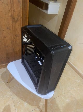 Caja de PC Negra