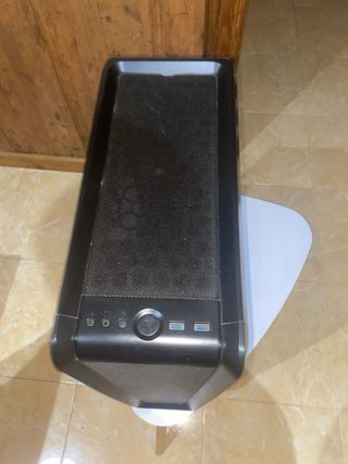 Caja de PC Negra