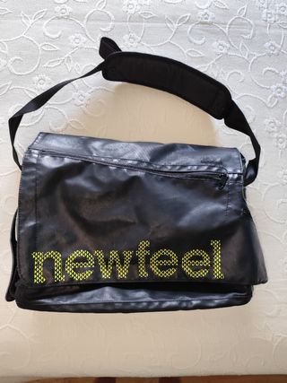 Mala/Mochila Newfeel Preta