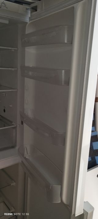 Nevera Indesit Blanca