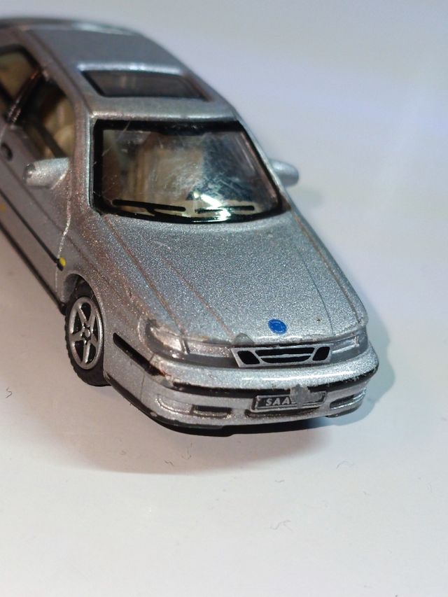 SAAB 9.3 HONGWELL 1/72 RUEDAS DE GOMA