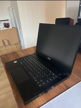 Portátil MSI GS66 10se-051es Negro