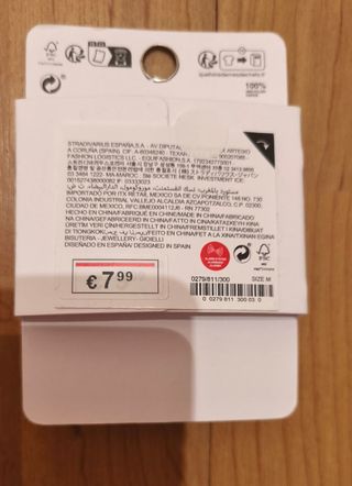 Pendientes Stradivarius dorados flor.Sin estrenar