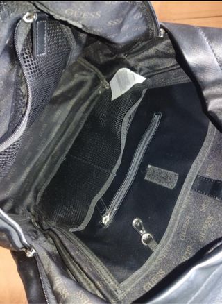Mochila Guess Negra