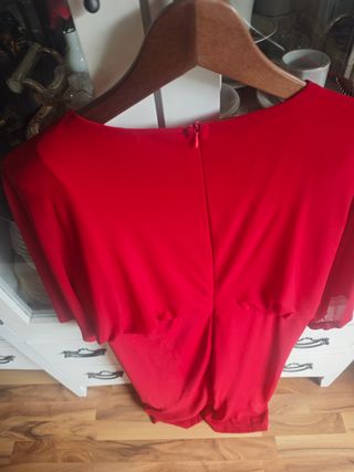 Vestido de fiesta burdeos