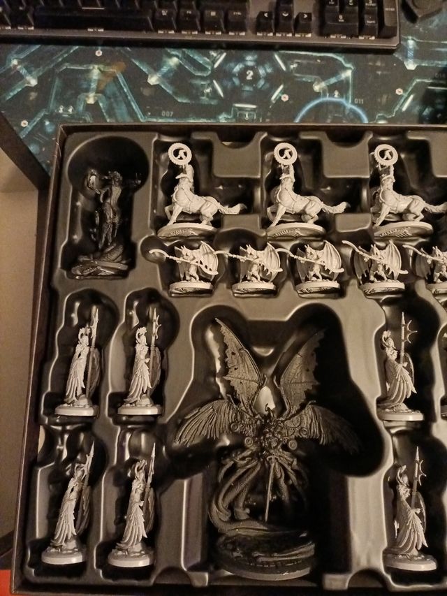 Black Rose Wars: Expansión Inferno