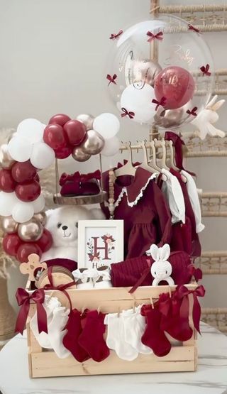 Cesta regalo personalizada.